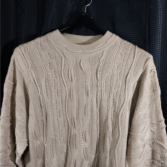 OSSINNE! GOLD AND GOLD METALLIC RANDOM PATTERN KNIT LONG SLEEVE SWEATER! SZ 4XL - Picture 3 of 11